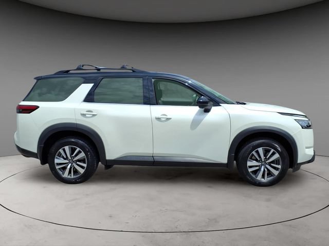 Certified 2023 Nissan Pathfinder SL AWD/4WD image 11