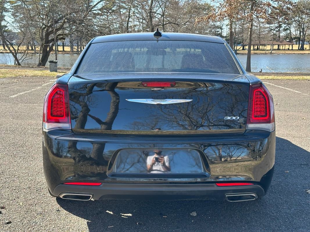 Used 2019 Chrysler 300 S image 5