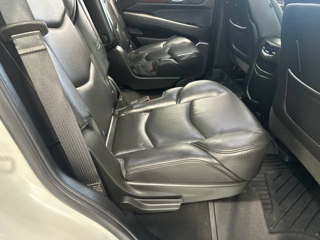Used 2019 Cadillac Escalade Luxury AWD/4WD image 28