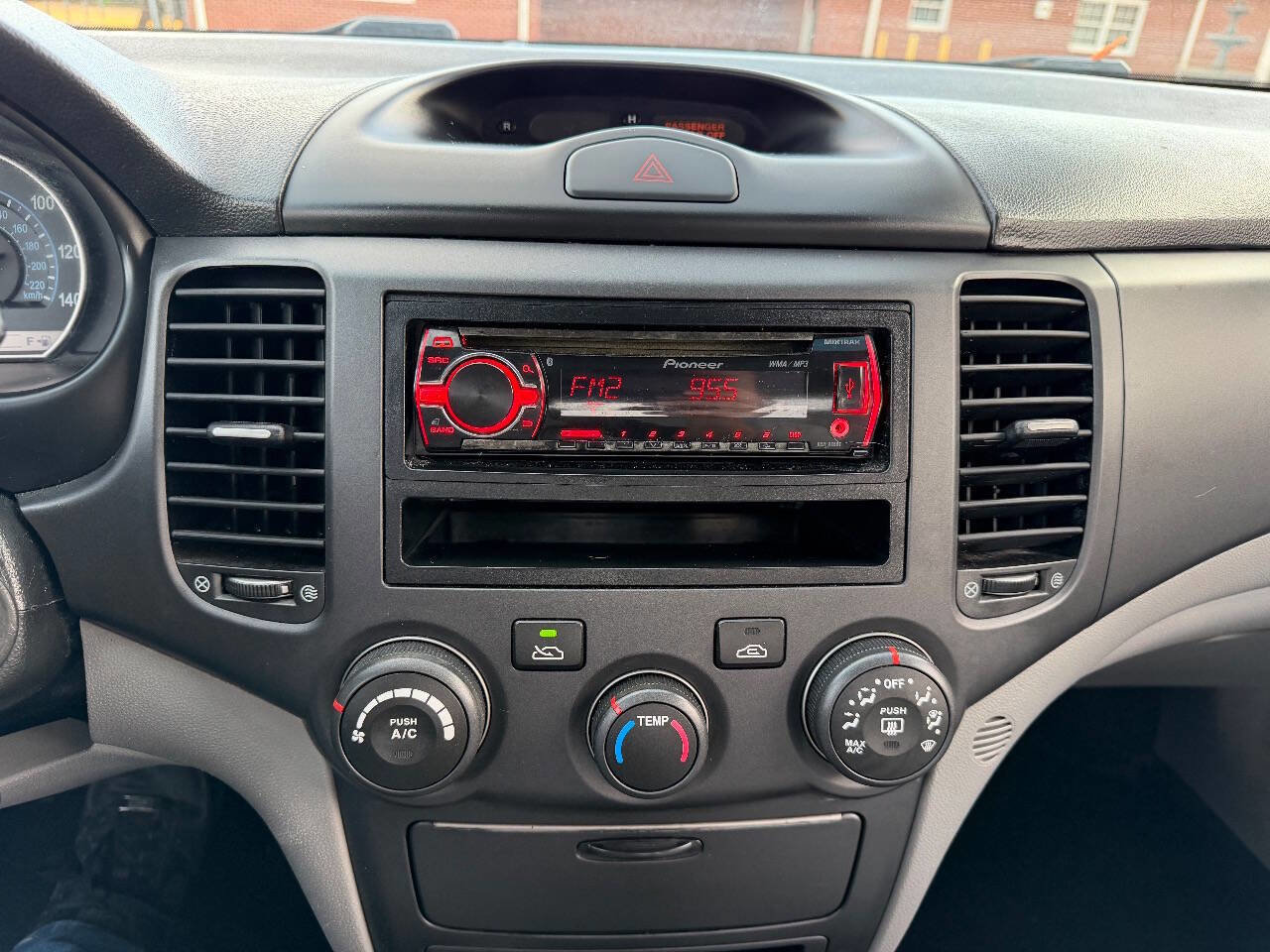 Used 2008 Kia Optima LX image 16