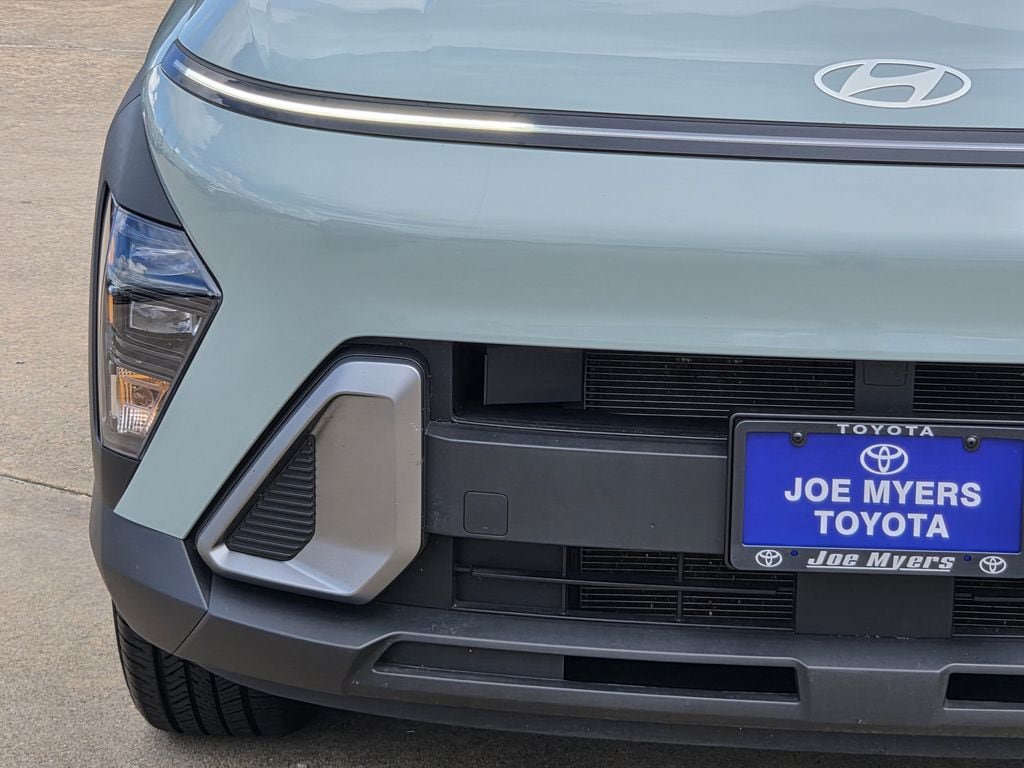 Used 2025 Hyundai Kona SEL AWD/4WD image 5