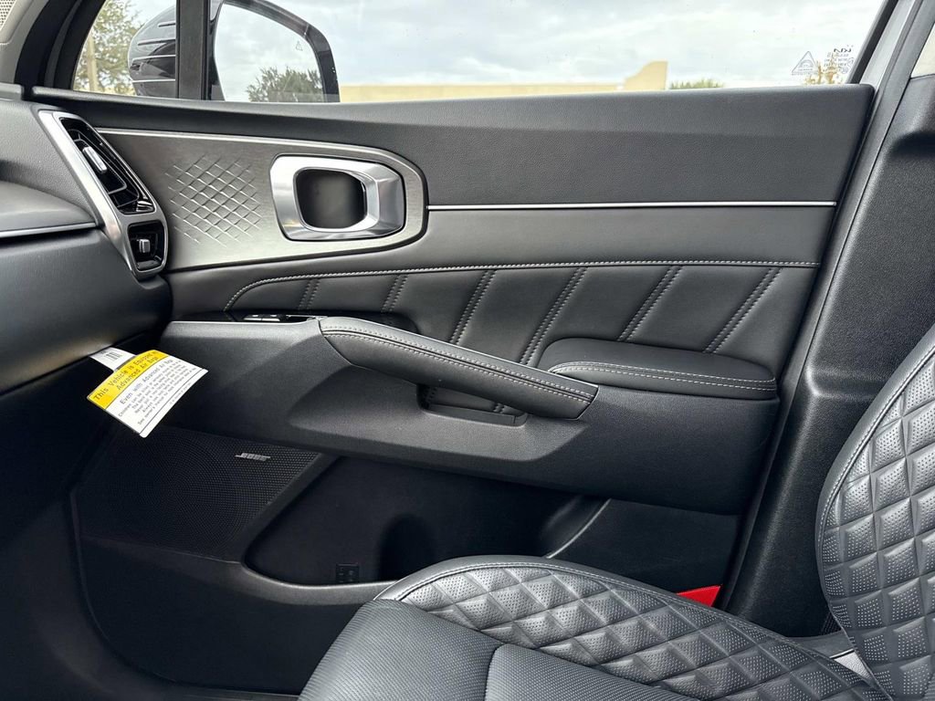 Used 2023 Kia Sorento SX image 26