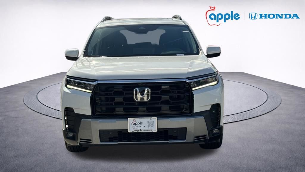 New 2026 Honda Pilot Touring image 2