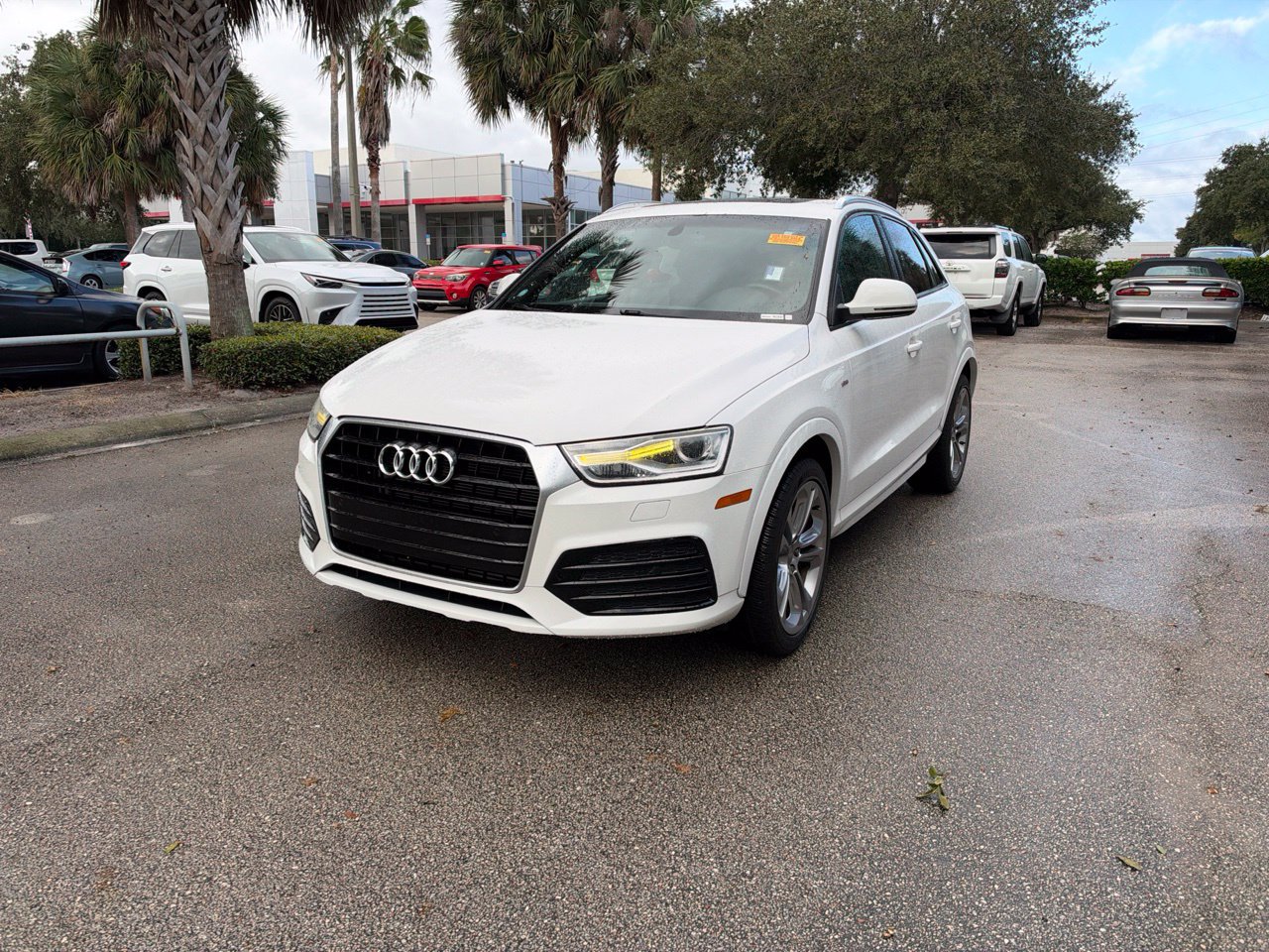 Used 2018 Audi Q3 2.0T Premium w/ Convenience Package FWD image 1
