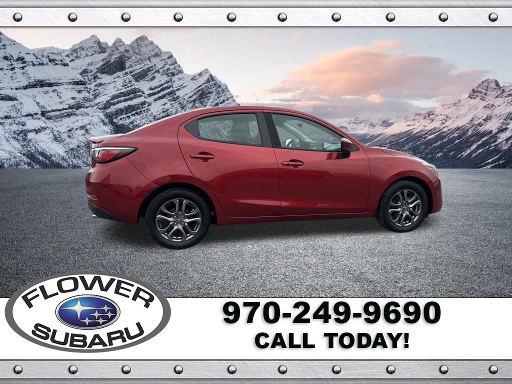 Used 2019 Toyota Yaris LE image 8