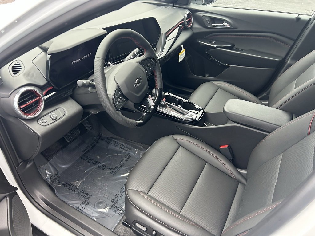 New 2025 Chevrolet Trax RS w/ Driver Confidence Package image 9