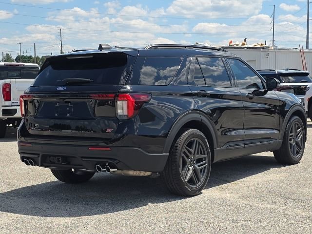 Used 2025 Ford Explorer ST w/ Sun And Sound Package AWD/4WD image 4