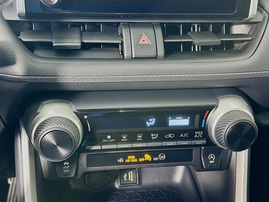 Used 2025 Toyota RAV4 LE image 16