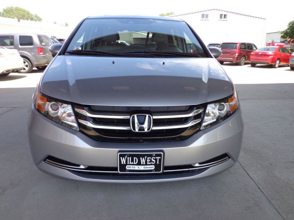 Used 2017 Honda Odyssey EX-L image 2