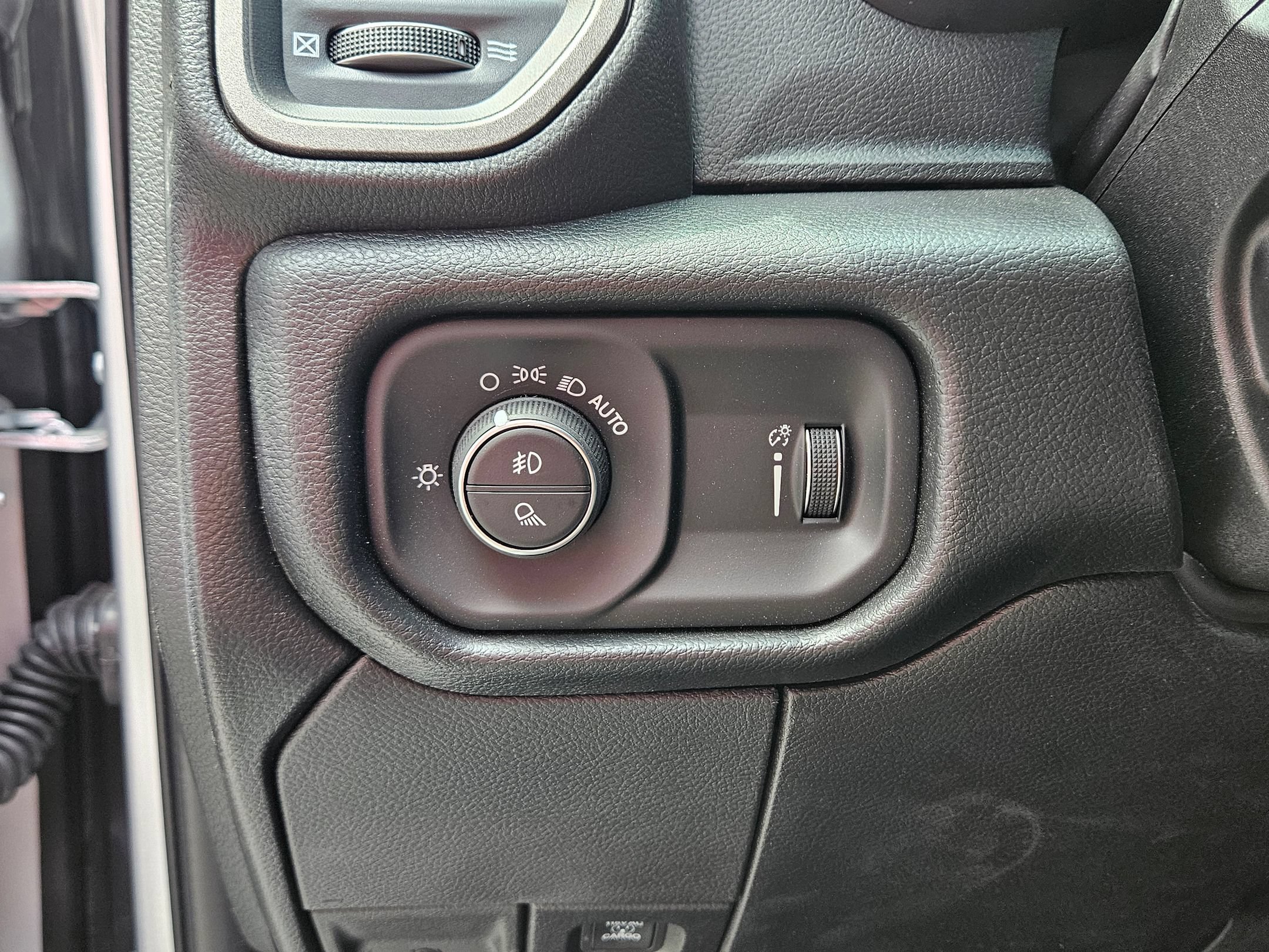 New 2026 RAM 3500 Tradesman AWD/4WD image 17