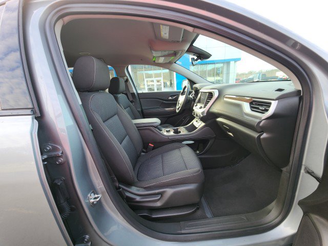 Used 2023 GMC Acadia SLE w/ Driver Convenience Package image 14