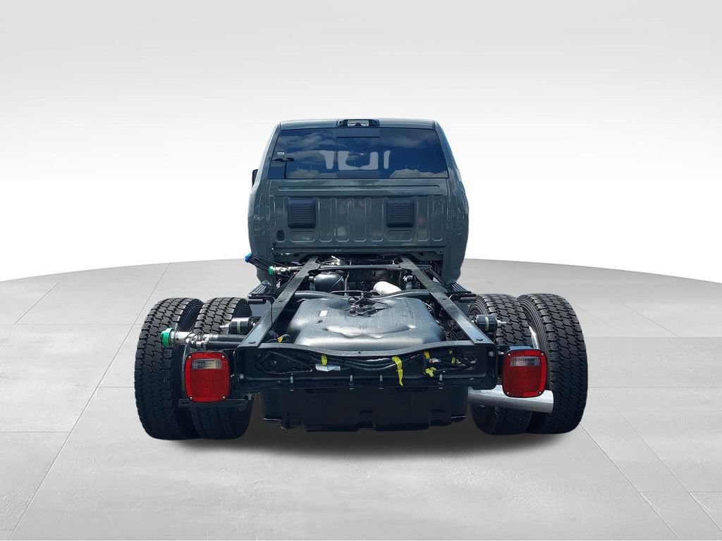New 2026 RAM 5500 4x4 Crew Cab w/ Laramie Trim Package image 4