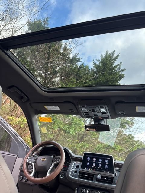 Used 2021 Chevrolet Tahoe LT w/ LT Signature Package image 29