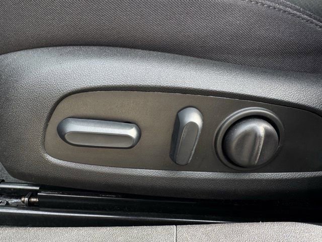 Used 2025 Chevrolet Malibu LT image 28