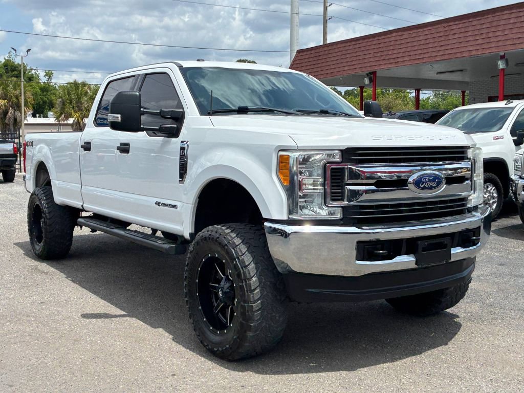 Used 2017 Ford F350 XLT AWD/4WD image 8