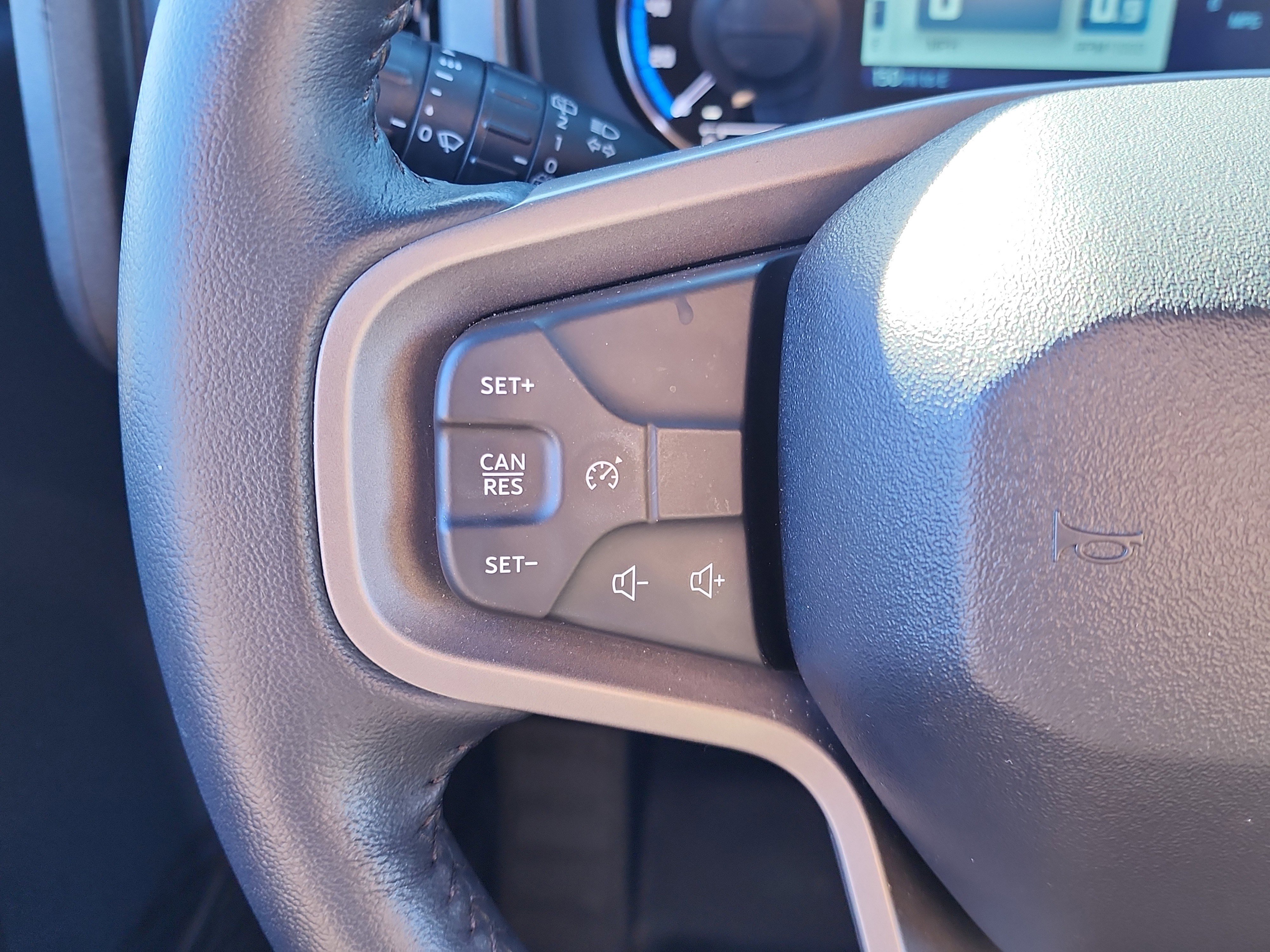 Used 2024 Ford Bronco Big Bend image 12