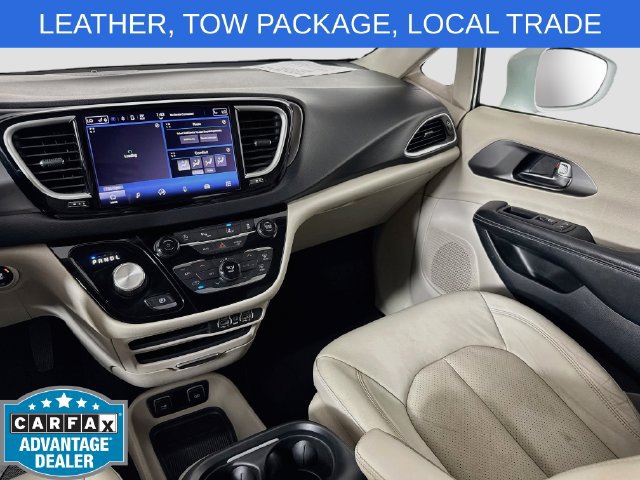 Used 2021 Chrysler Pacifica Touring-L FWD image 22