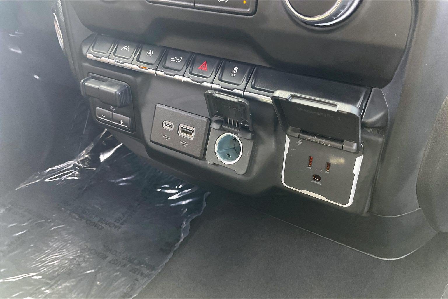 Used 2023 Chevrolet Silverado 1500 Custom w/ LPO, Dark Essentials Package AWD/4WD image 38