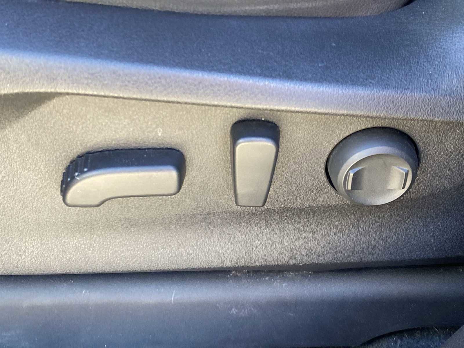 Used 2021 Subaru Ascent Limited w/ Technology Package image 21