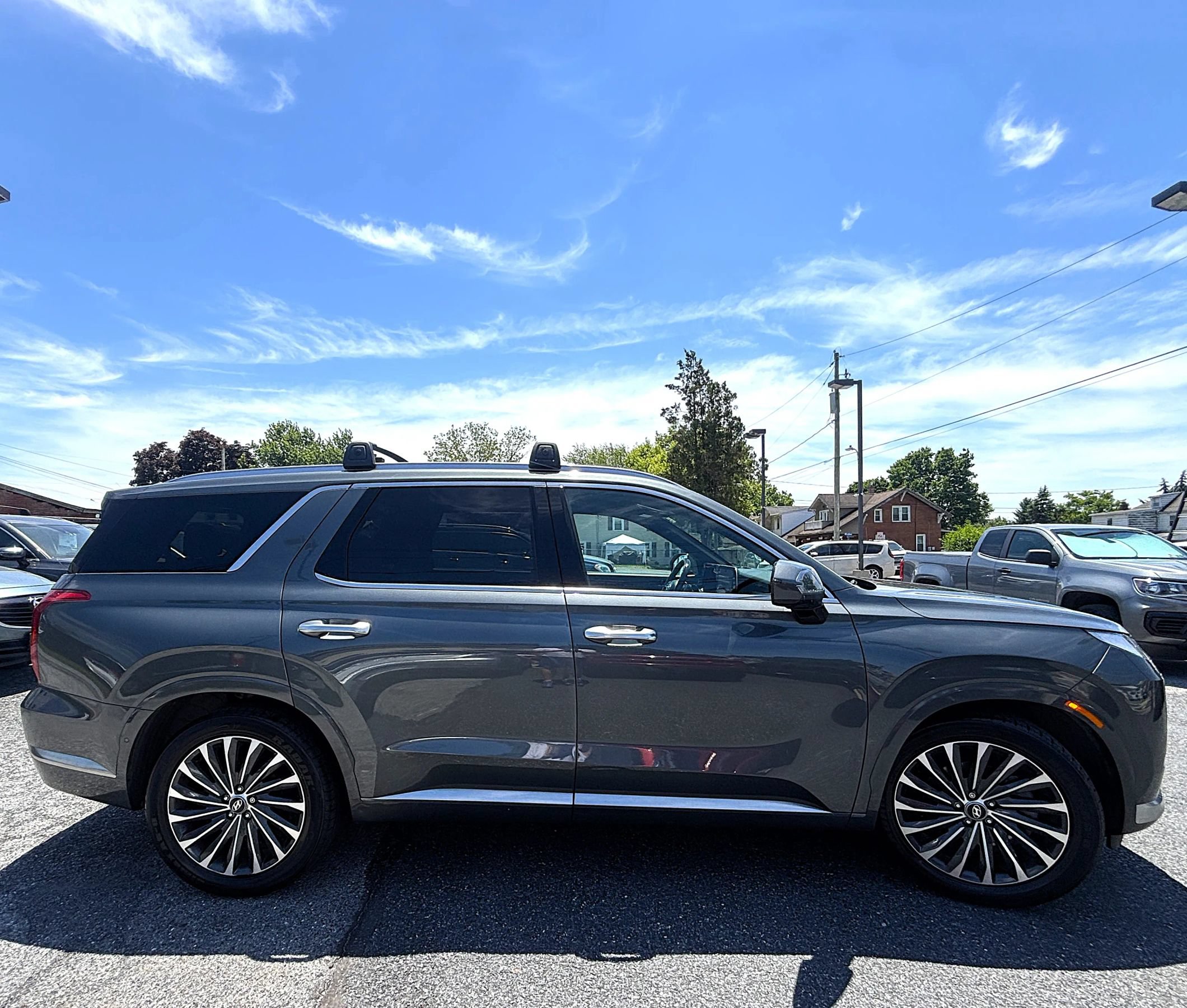 Used 2023 Hyundai Palisade Calligraphy AWD/4WD image 6