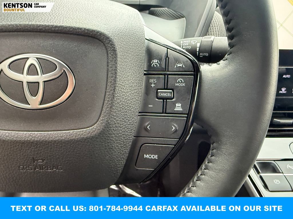 Used 2025 Toyota bZ4X FWD image 18