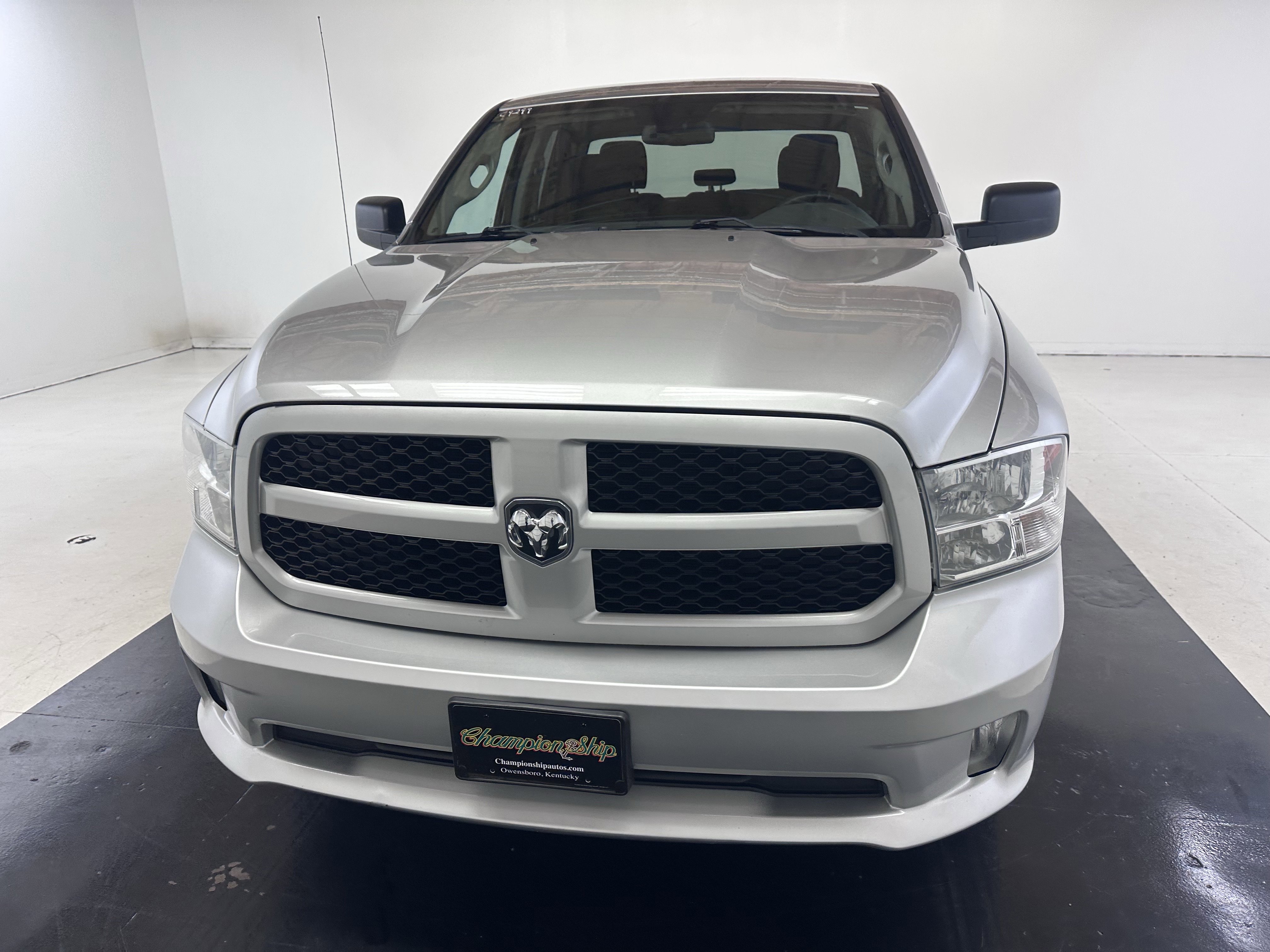 Used 2019 RAM 1500 Express image 5