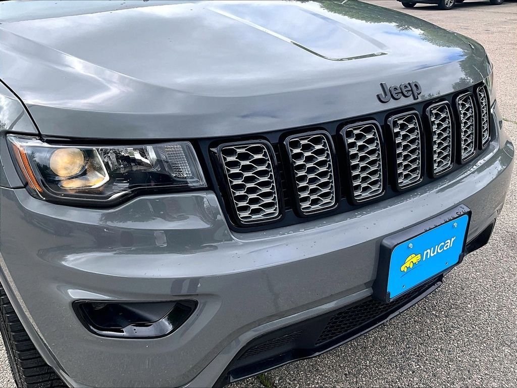 Used 2021 Jeep Grand Cherokee Laredo X AWD/4WD image 32