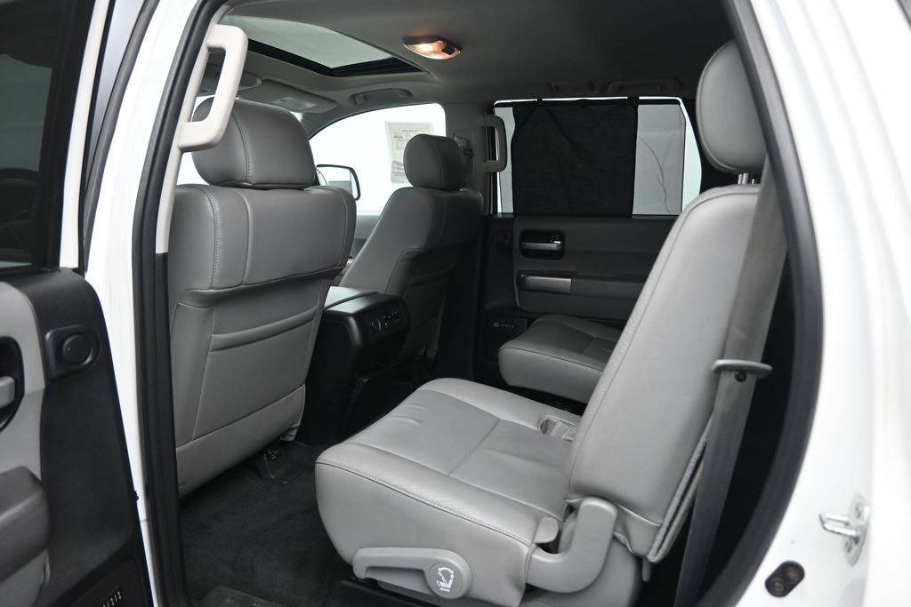 Used 2018 Toyota Sequoia Limited w/ Safety & Convenience Package AWD/4WD image 20