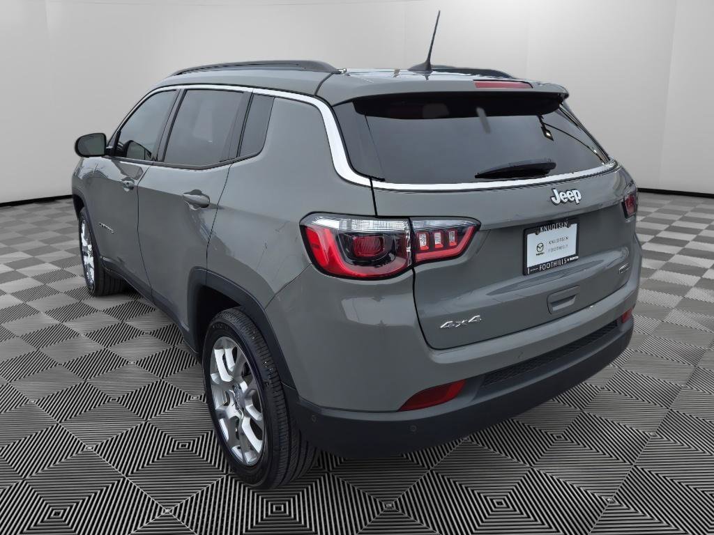 Used 2023 Jeep Compass Latitude image 5