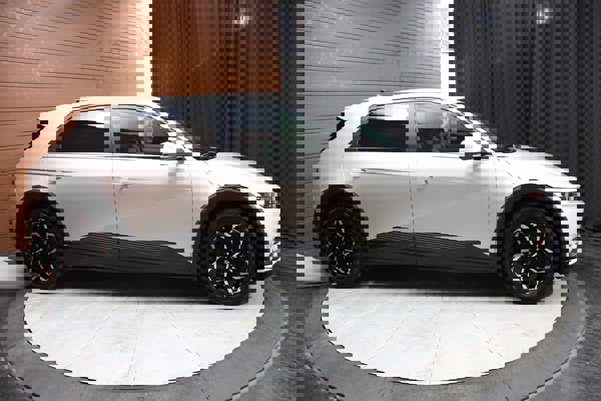 Used 2023 Hyundai Ioniq 5 SEL w/ Cargo Package image 12