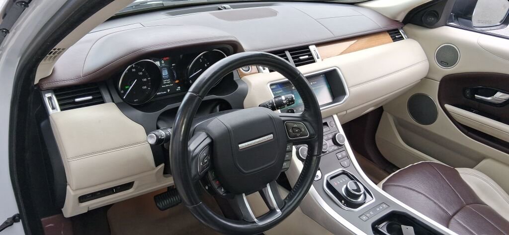Used 2018 Land Rover Range Rover Evoque Autobiography AWD/4WD image 31