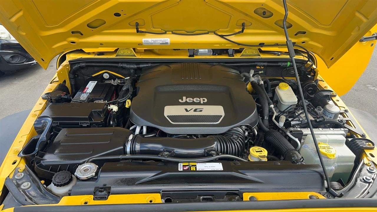 Used 2015 Jeep Wrangler Unlimited Sport w/ Quick Order Package 24S image 35