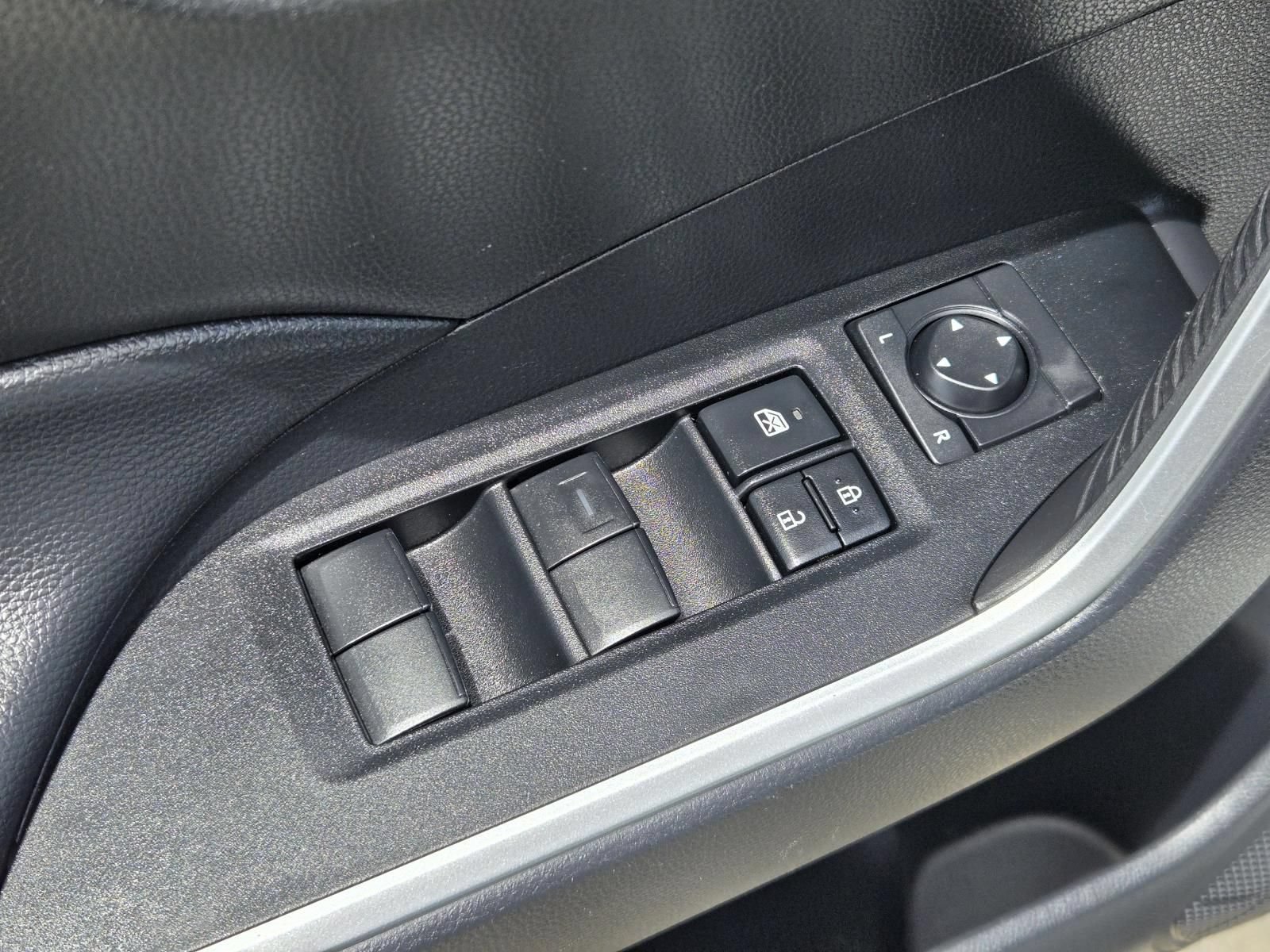 Used 2024 Toyota RAV4 LE AWD/4WD image 20