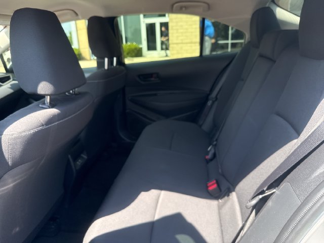 Used 2024 Toyota Corolla LE w/ LE Convenience Package FWD image 19