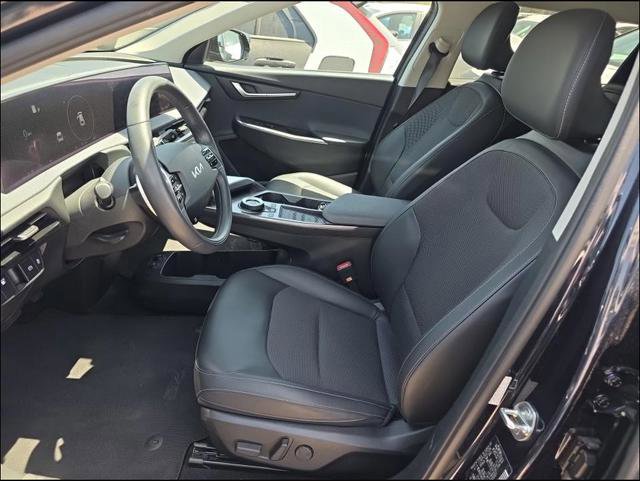 Used 2024 Kia EV6 Light RWD image 8