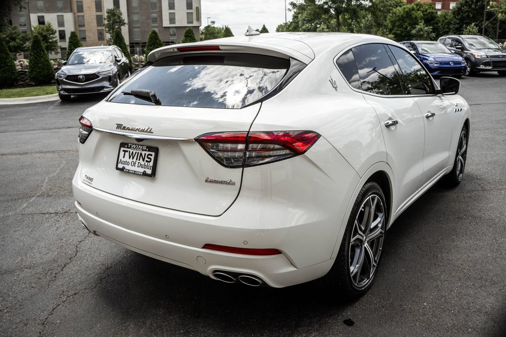 Used 2023 Maserati Levante GT AWD/4WD image 36