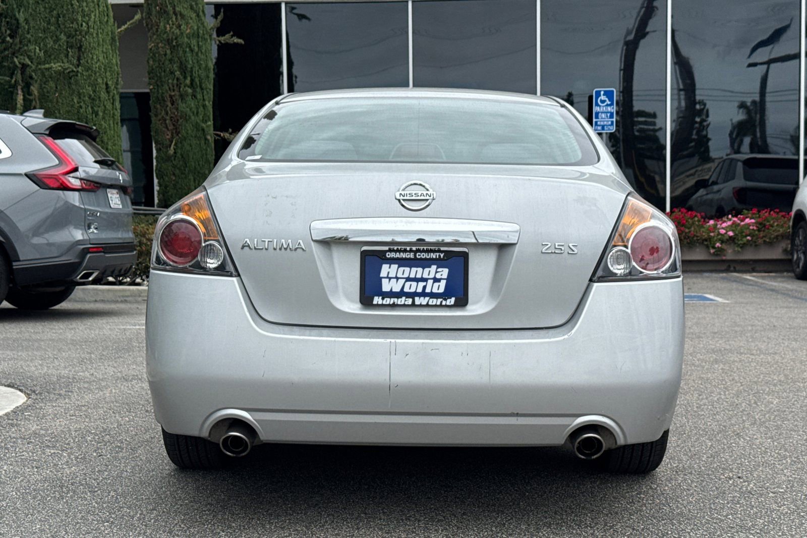 Used 2011 Nissan Altima 2.5 S FWD image 6