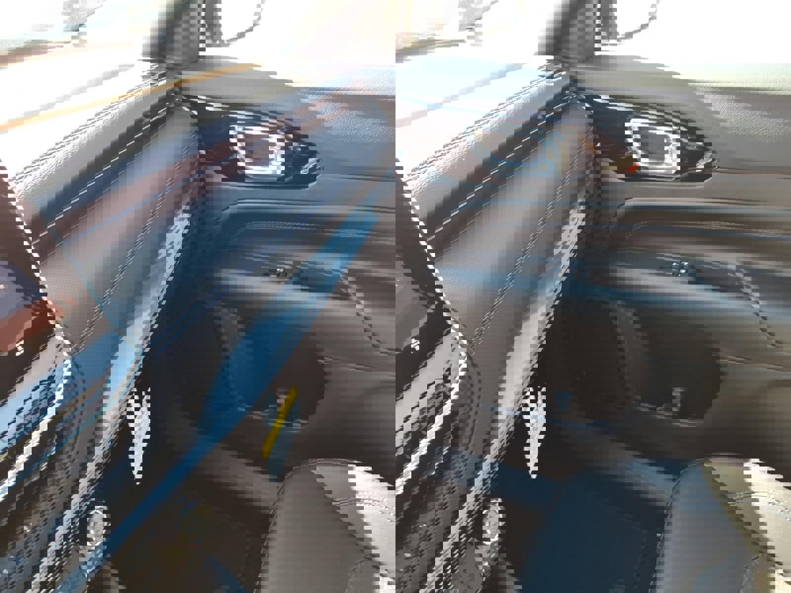 New 2026 Jeep Compass Latitude image 13