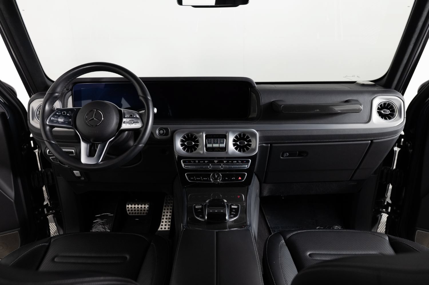 Used 2023 Mercedes-Benz G 550 image 36