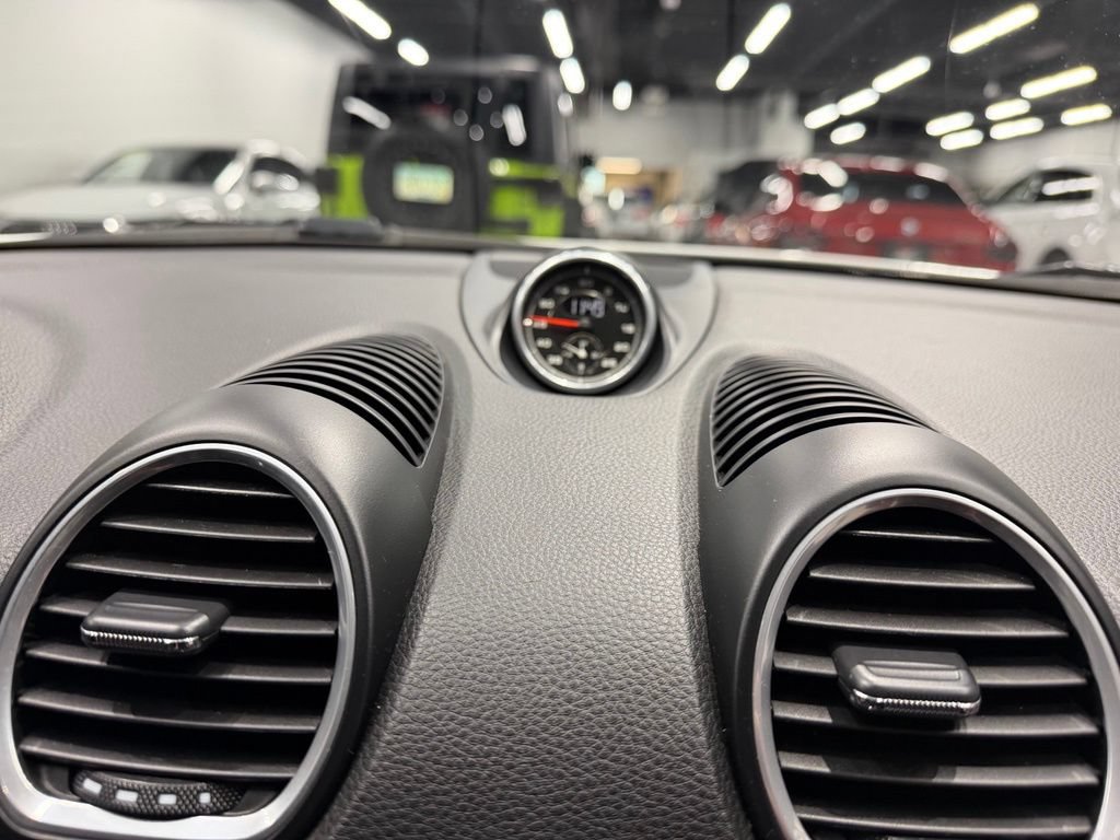 Used 2019 Porsche 718 Cayman S RWD image 36