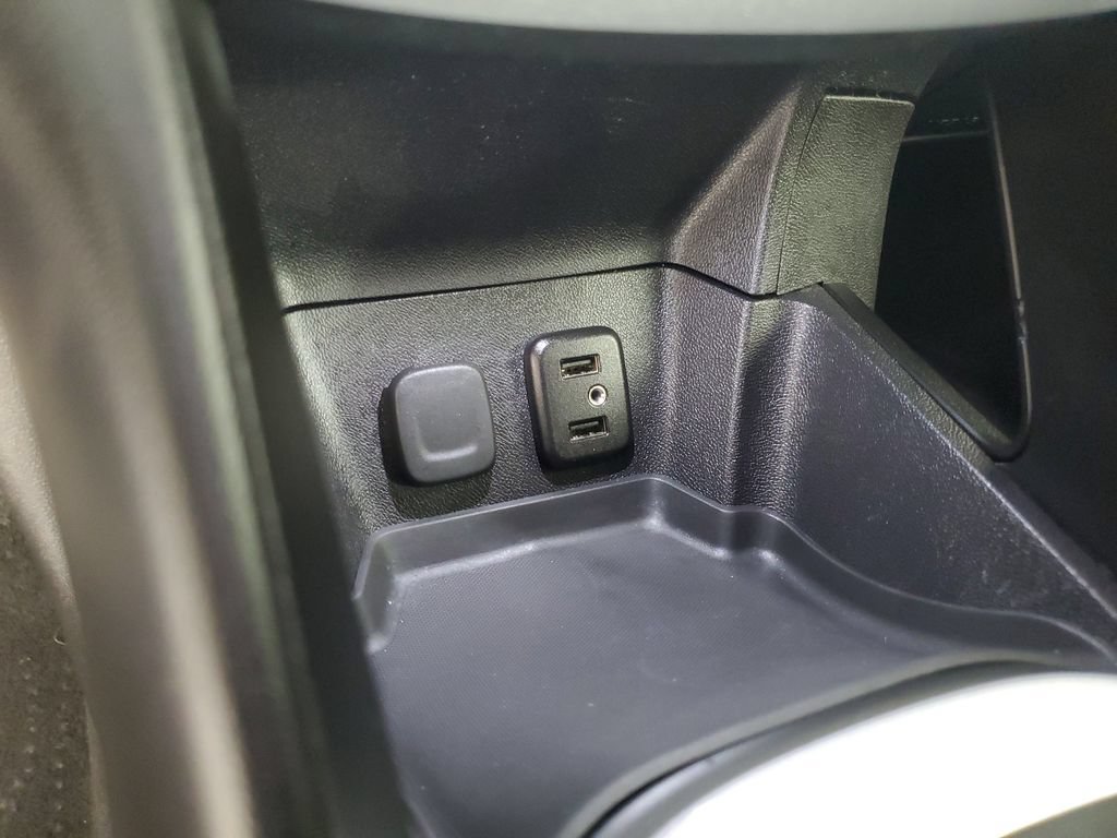 Used 2018 Chevrolet Volt LT w/ Comfort Package FWD image 19