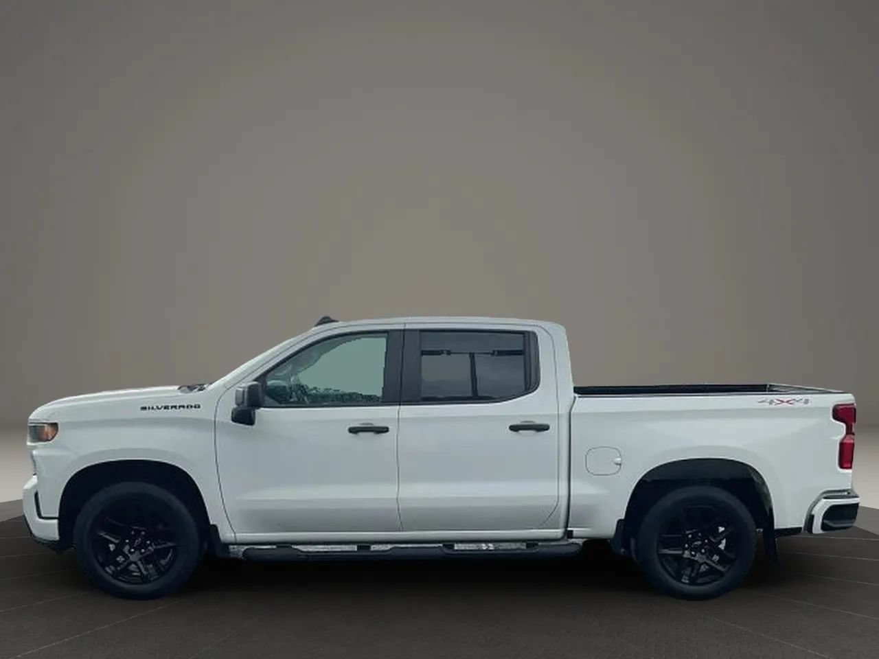 Used 2022 Chevrolet Silverado 1500 Custom w/ Rally Edition AWD/4WD image 2