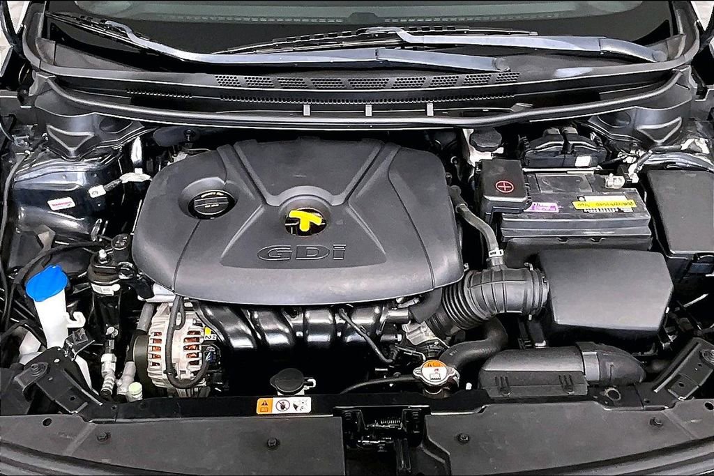 Used 2017 Kia Forte EX image 9