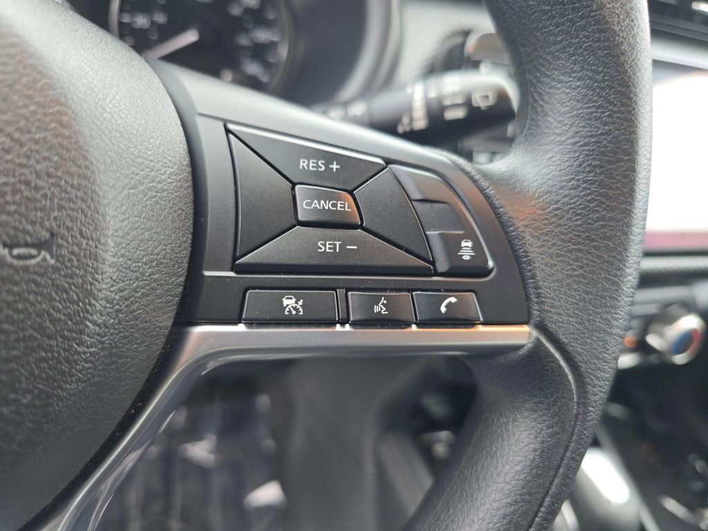 Used 2024 Nissan Kicks SV image 28