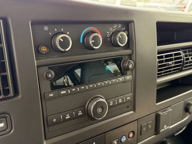 Used 2024 Chevrolet Express 3500 LS RWD image 21
