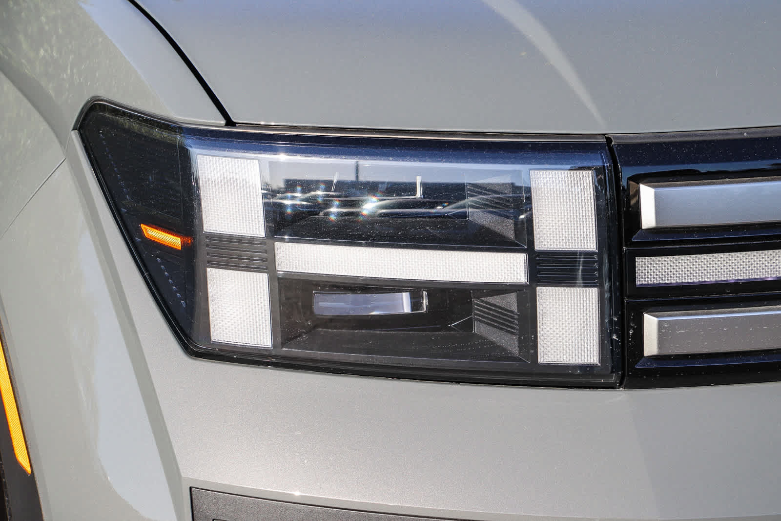 New 2027 Hyundai Santa Fe SE FWD image 4