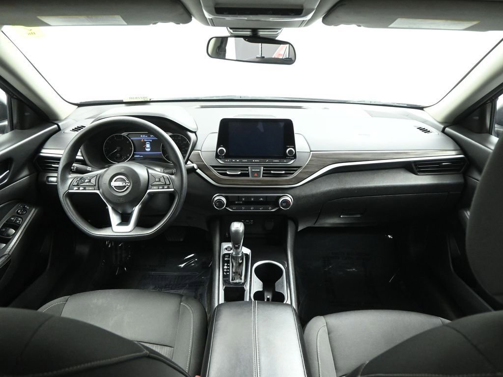 Used 2024 Nissan Altima 2.5 SV image 34