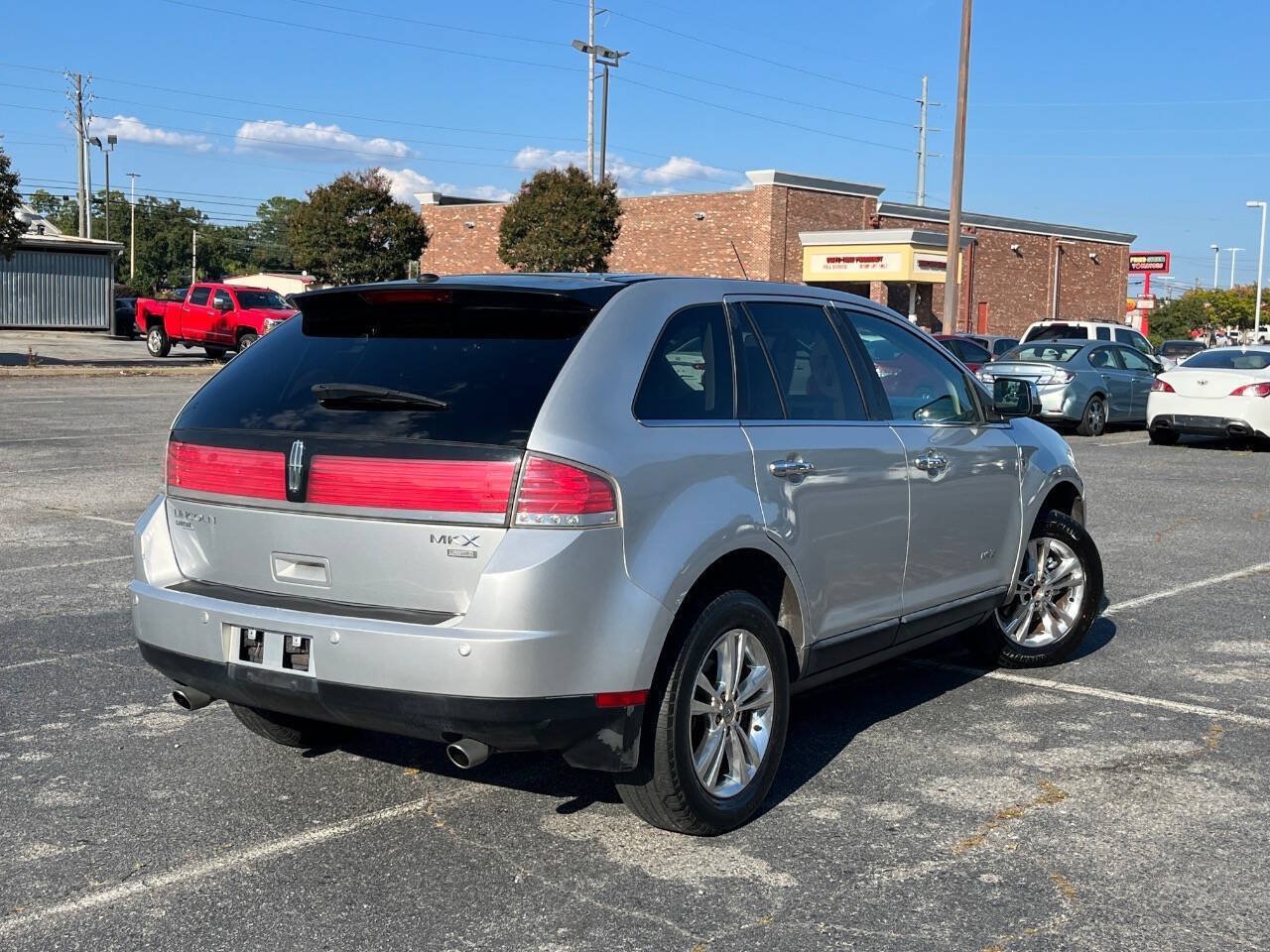 Used 2010 Lincoln MKX AWD image 5