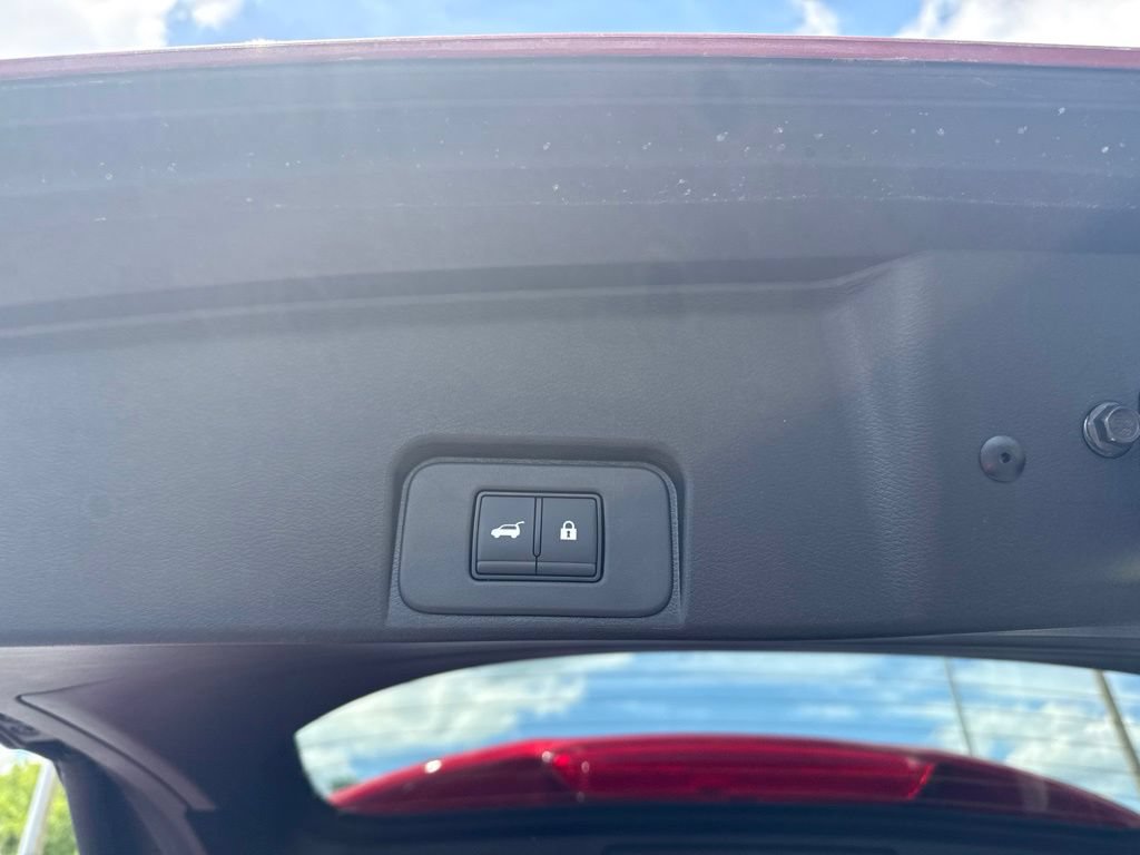 Used 2026 Nissan Rogue SV AWD/4WD image 35