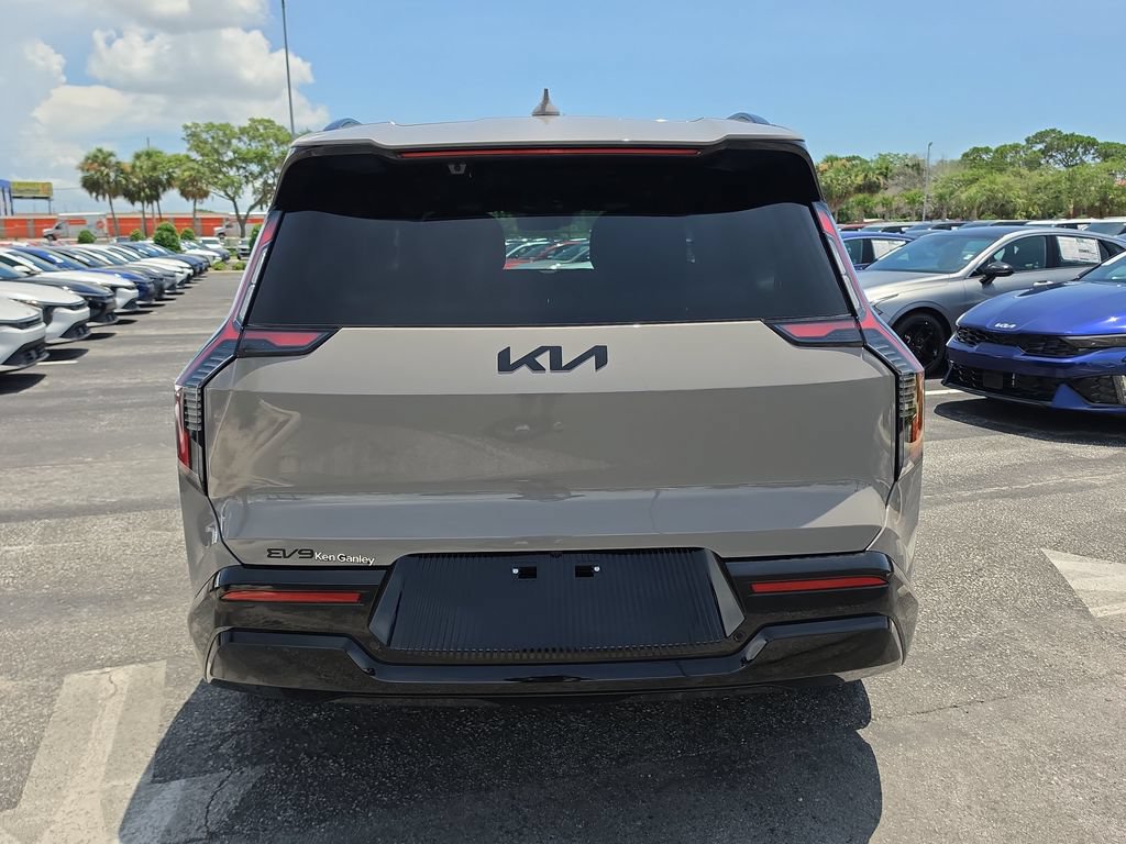 New 2026 Kia EV9 Land w/ Nightfall Edition Package AWD/4WD image 7